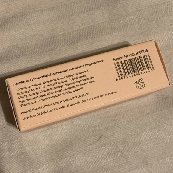 Color Changing Flower Lipstick - Picture 15 of 15